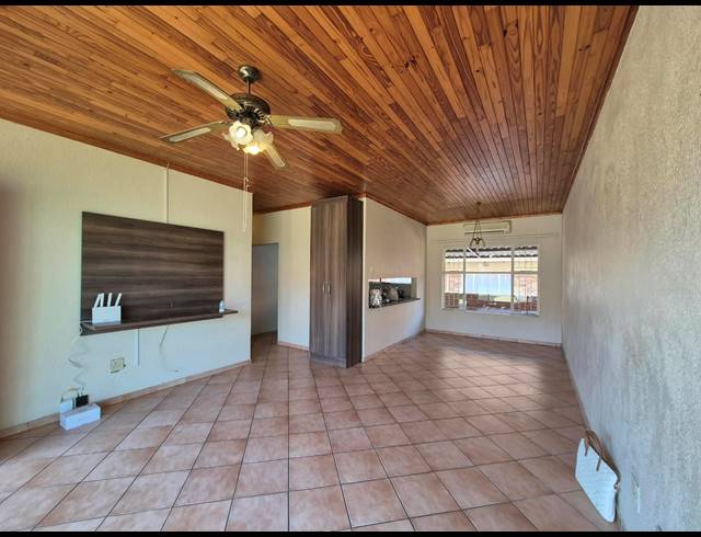 3 BEDROOM SECTIONAL TITLE FOR SALE IN ELANDSRAND